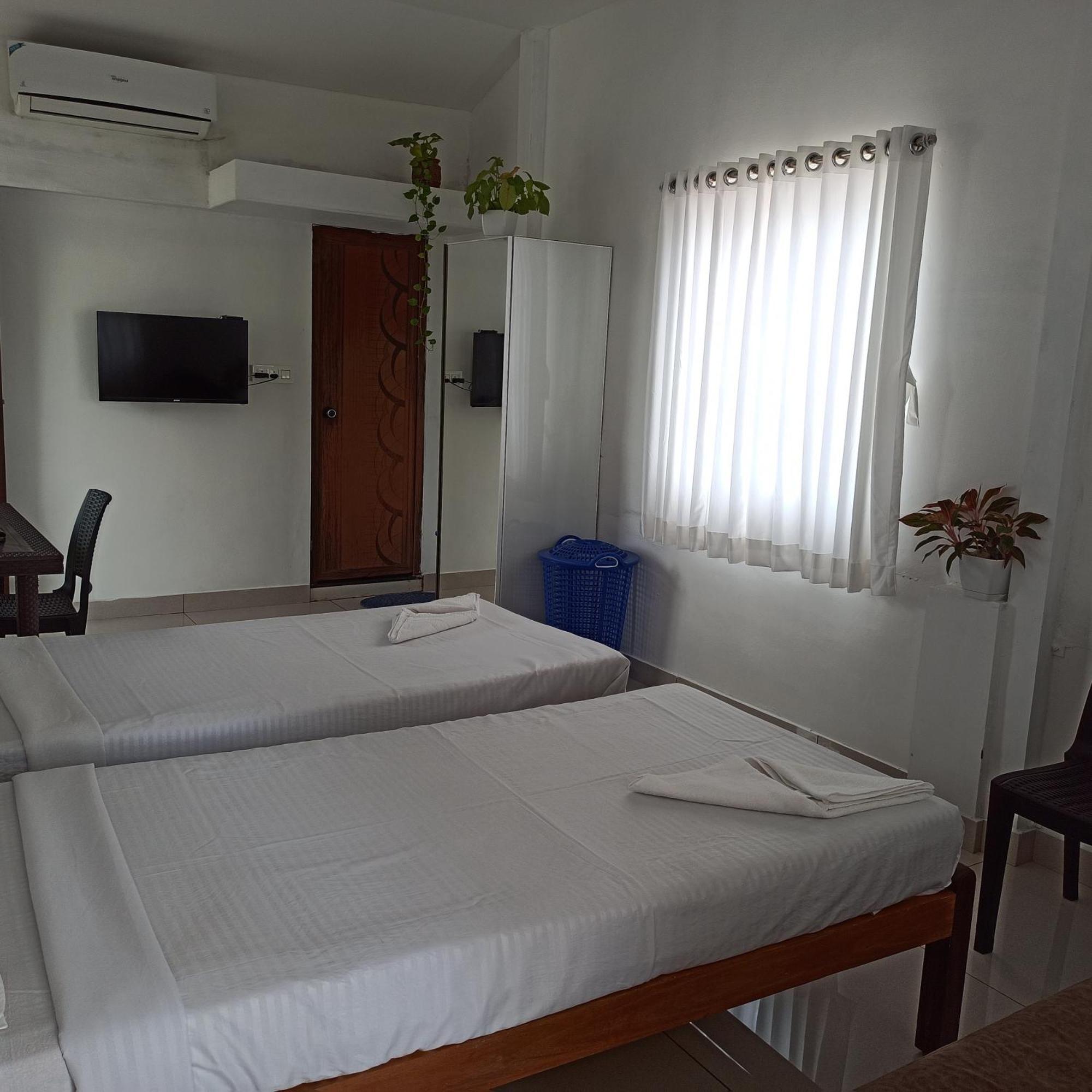 Bethesda Inn Kochi Exterior foto